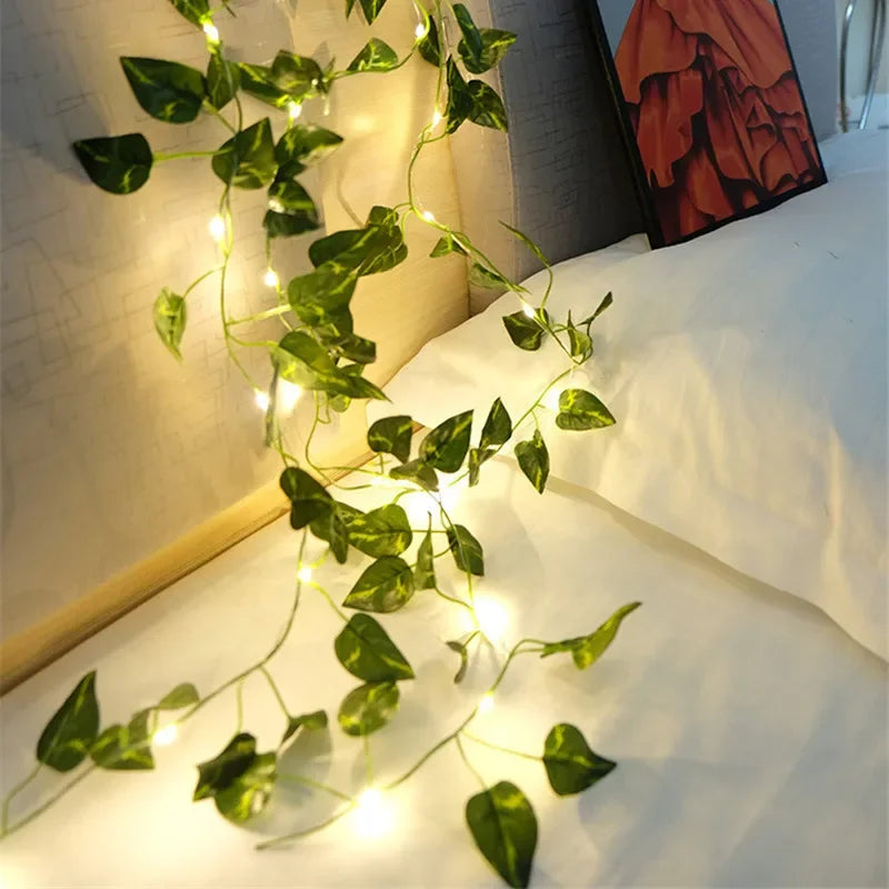 Luzes de Cordão com Flores e Folhas Verdes - Luzes de Vinha Artificiais para Decoração de Natal, Casamento e Ambientes